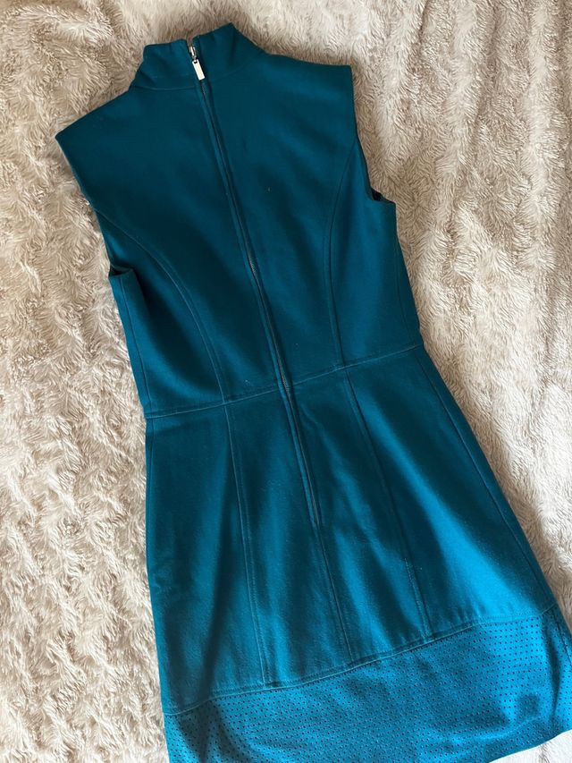 Precioso vestido de Pedro del Hierro. Talla 38