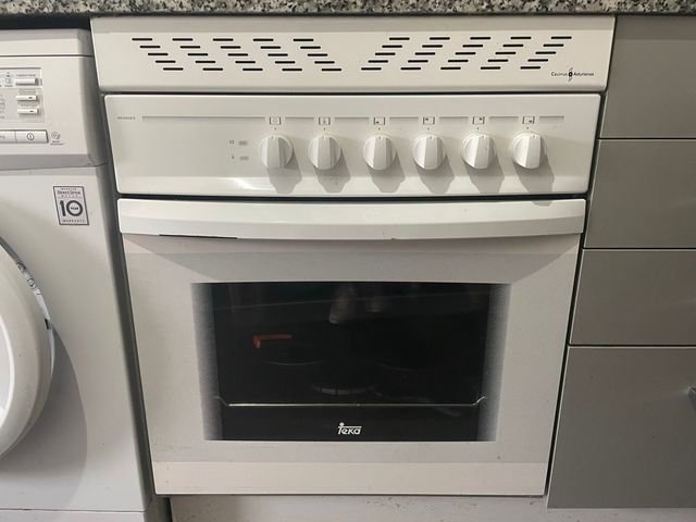 conjunto de vitro y horno