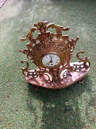 Reloj de mesa vintage