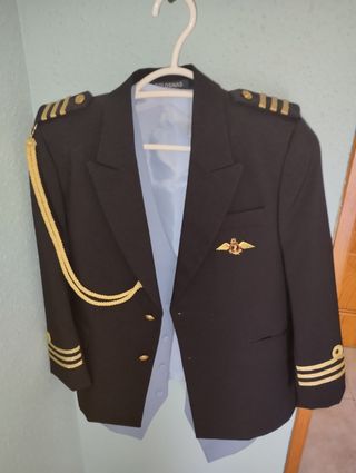 Traje de comunión azul marino para niño