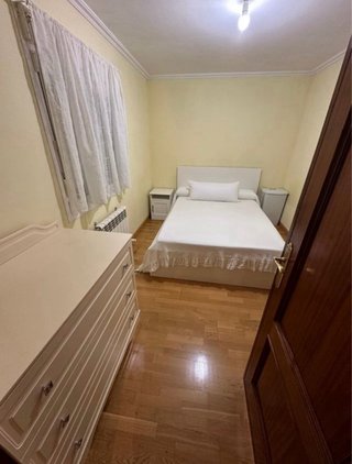 Se alquila habitación con ambiente familiar