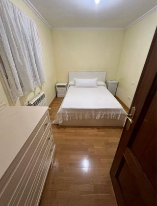 Se alquila habitación con ambiente familiar
