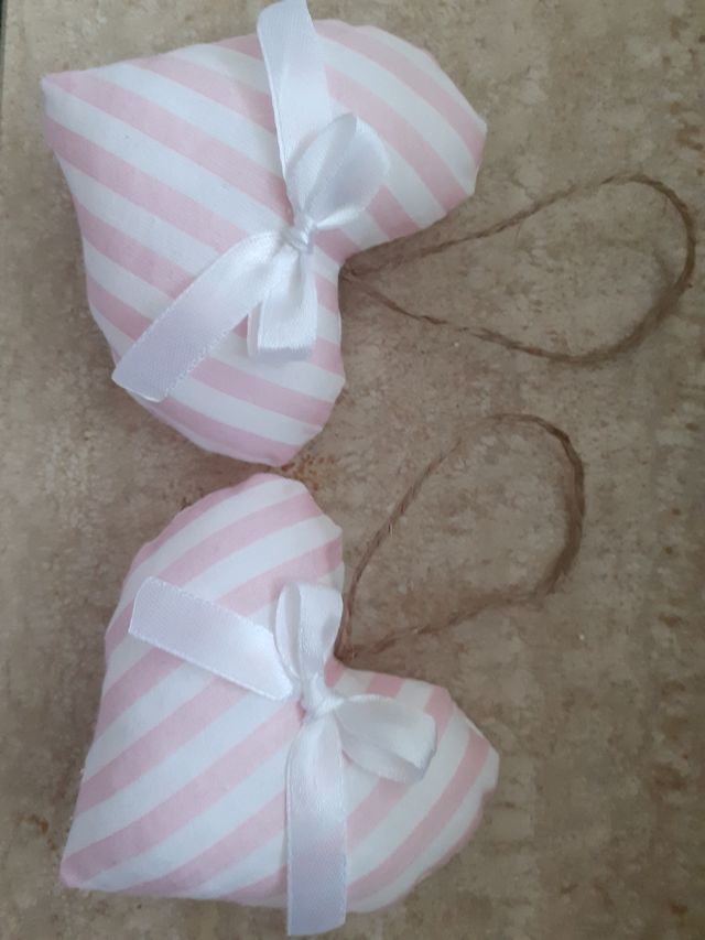 Decorazioni shabby chic 2 cuori rosa