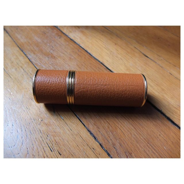 Perfumador de piel Hermès. Botella incluida