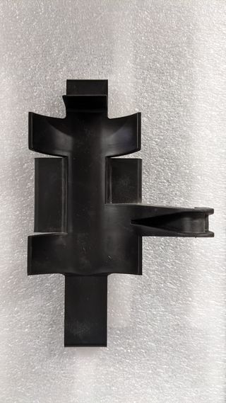 Adattatore portaestintore Audi originale 8V3863529