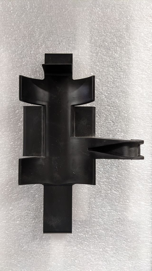 Adattatore portaestintore Audi originale 8V3863529