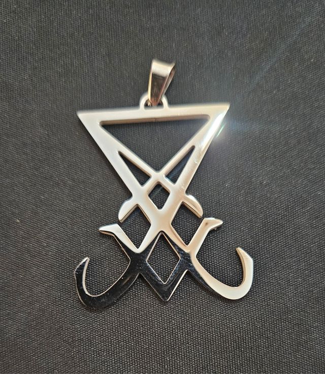 Ciondolo Sigilli di Lucifero con catena