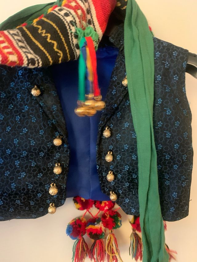 Traje saraguei recien nacido