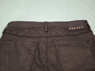 Falda negra Mango tachuelas 