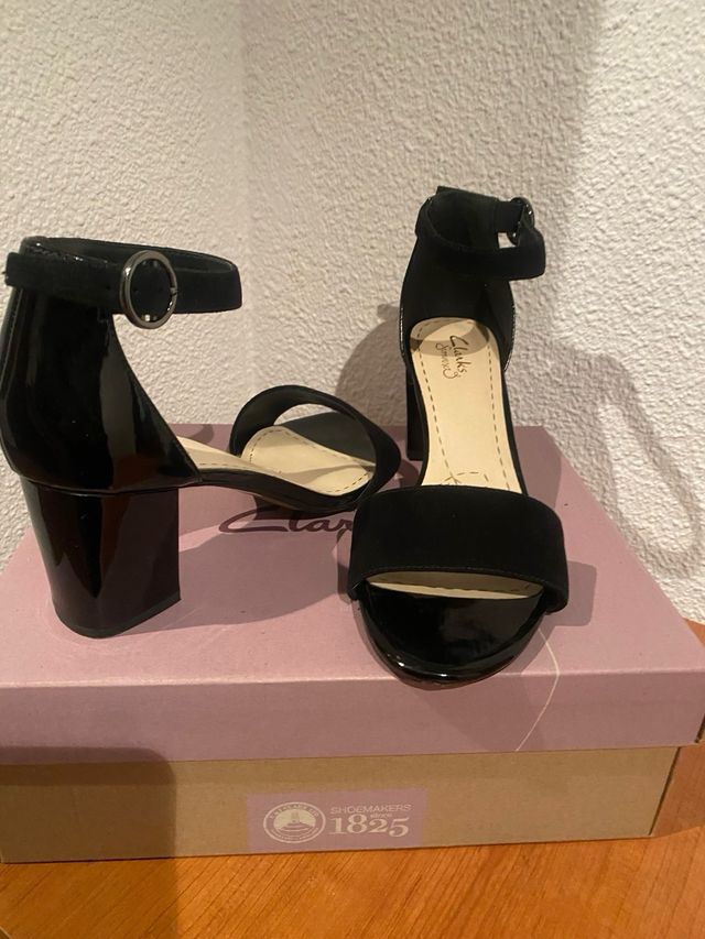 Sandalias charol y ante nuevísimas