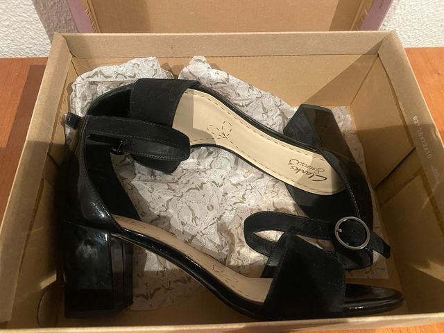 Sandalias charol y ante nuevísimas