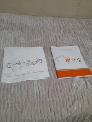 Moisés con dosel con funda y sábanas