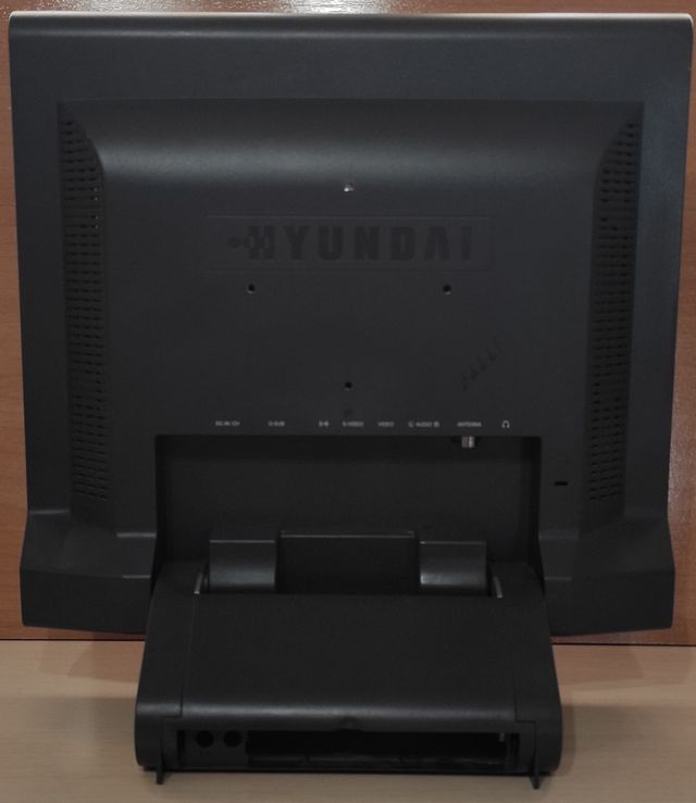 TV/MONITOR HYUNDAI L17T