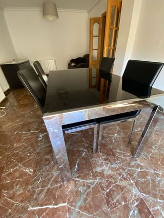 Mesa comedor moderna extensible + sillas