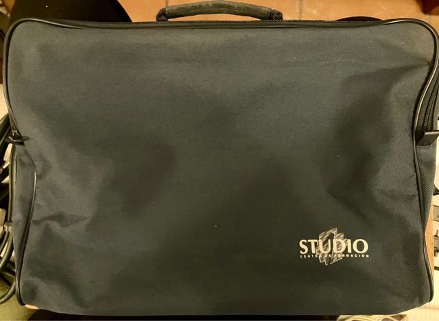 Maletin azul de tela