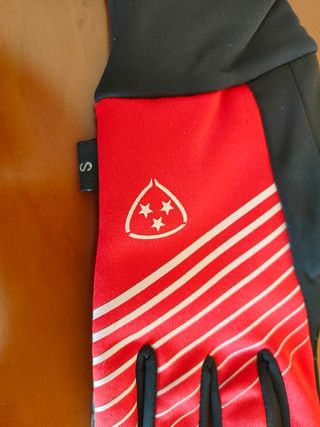 Guantes largos rojos bici