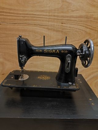 Maquina de coser sigma vintage