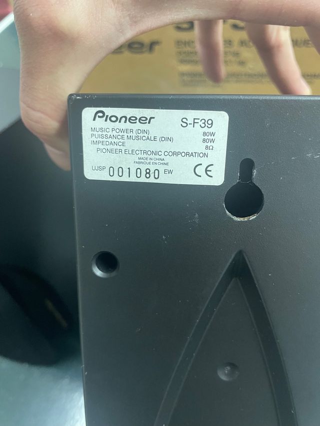 Altavoces Pioneer por estrenar