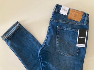 Jack & Jones. Pantalón vaquero azul. W33 L34