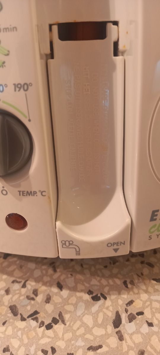 Friggitrice De Longhi easy clean 