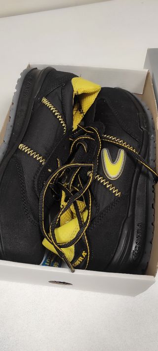 ZAPATO DE SEGURIDAD COFRA NUEVAS
