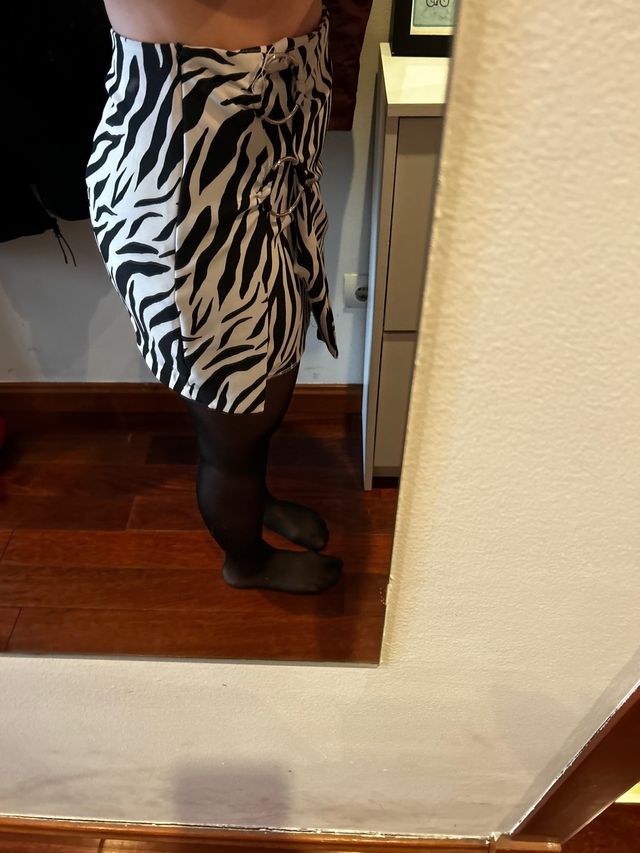 Minifalda cebra blanca y negra