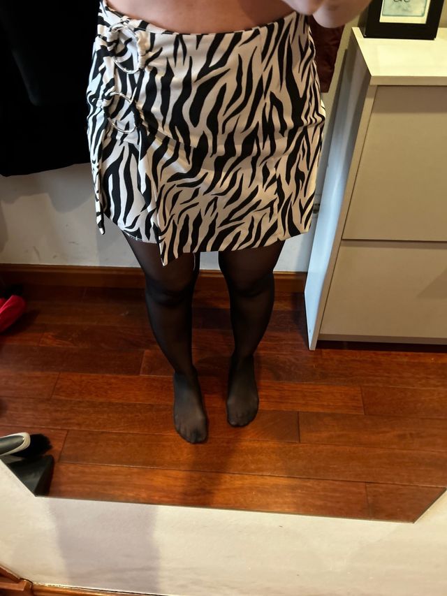 Minifalda cebra blanca y negra