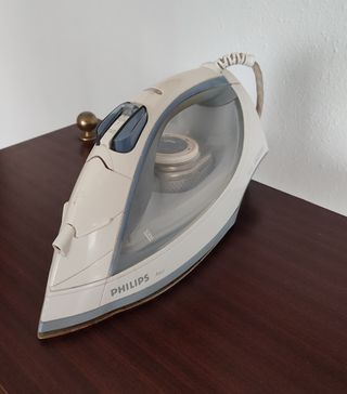 Plancha de ropa a vapor Phillips