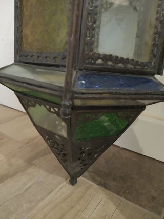 Lámparas orientales de hierro forjado y vidrio