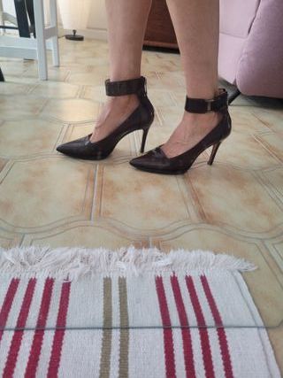 Zapato salón italiano cuero