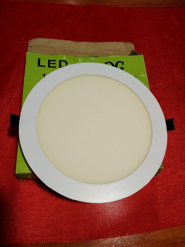 Focos empotrados LED bajo consumo