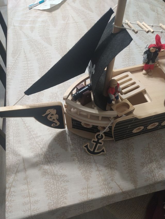 Barco pirata madera