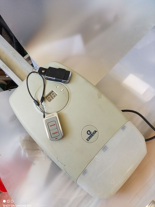 MOTOR de puerta de garage ERREKA