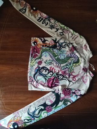 Camiseta corta oriental Bershka nueva dragón 