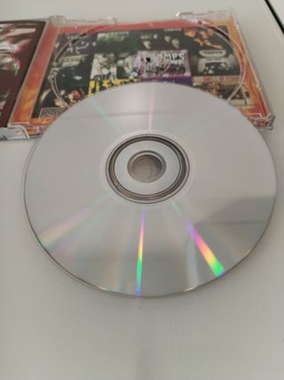 THE CRAMPS, ...OFF THE BONE, CD (Negociable)