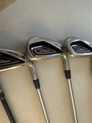 Juego de palos hierros taylormade cleveland