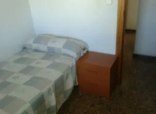 Habitación en C/ Isla la Graciosa.