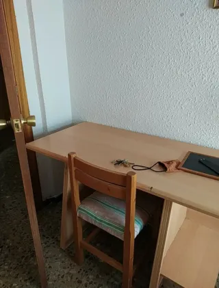 Habitación en C/ Isla la Graciosa.