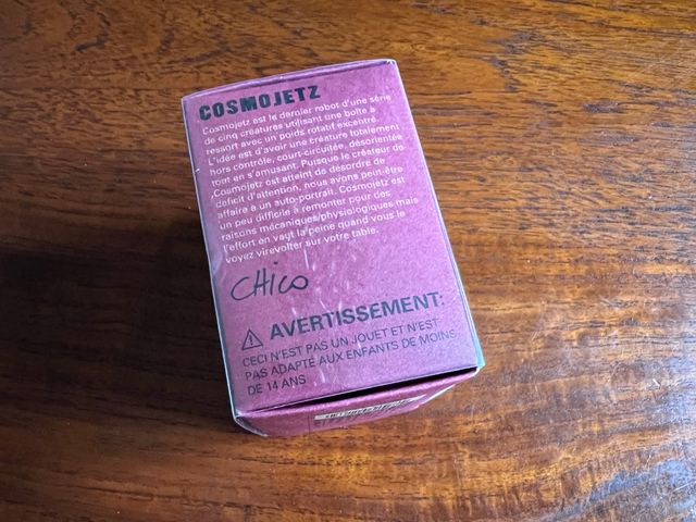 Kikkerland criaturas de cuerda Cosmojetzt y Pea