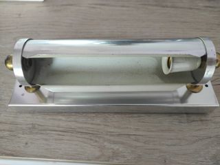 Lampara de cortesía 