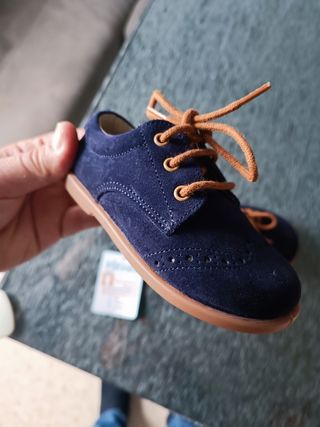 Zapatos niños número 24