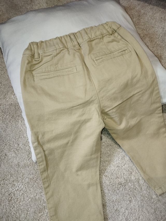 Pantalón talla 12-18 m