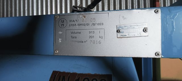 Depósito para combustible móvil