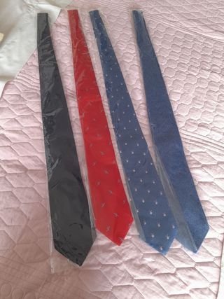 Corbatas nuevas