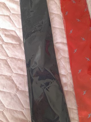 Corbatas nuevas