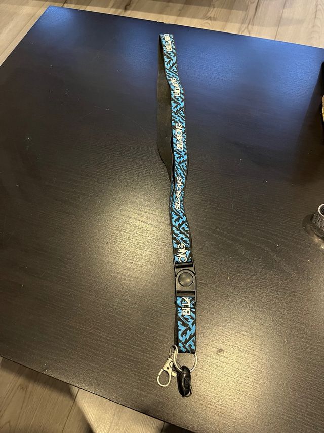 cinta collar colgante llaves billabong surfero