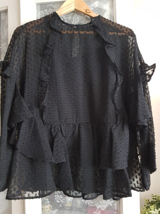 Blusa nueva Niza talla S amplia negra