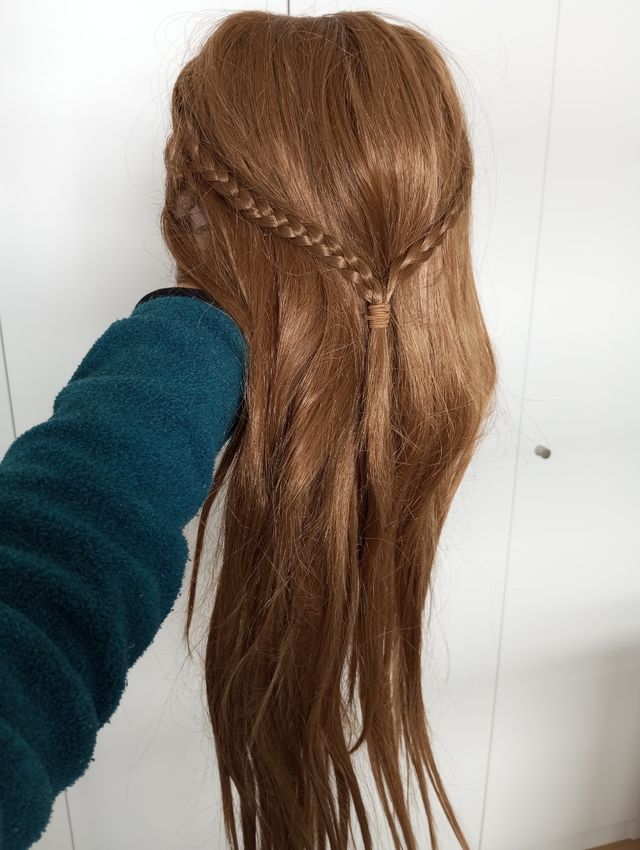 Peluca larga marrón