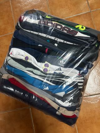 ROPA POR KILOS DE MARCA Y VINTAGE 15€/KG 