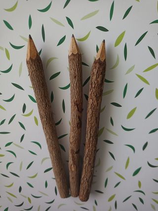 Lápis de madeira e grafite